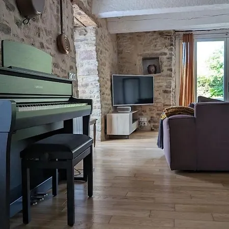 度假居 Peaceful Retreat In Traditional Stone House *
